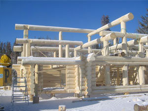 Construction of a log home by dbd log homes in winter